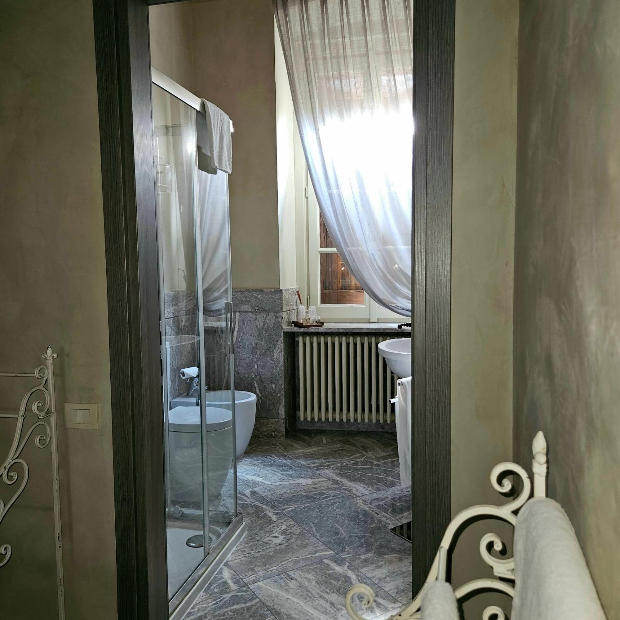 B&B Dimora Delle Donnole Bergamo Alta エクステリア 写真