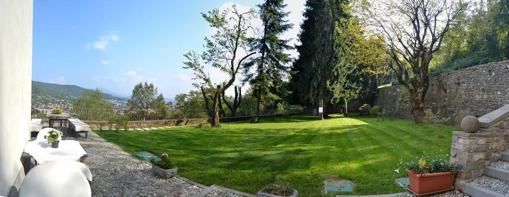 B&B Dimora Delle Donnole Bergamo Alta エクステリア 写真